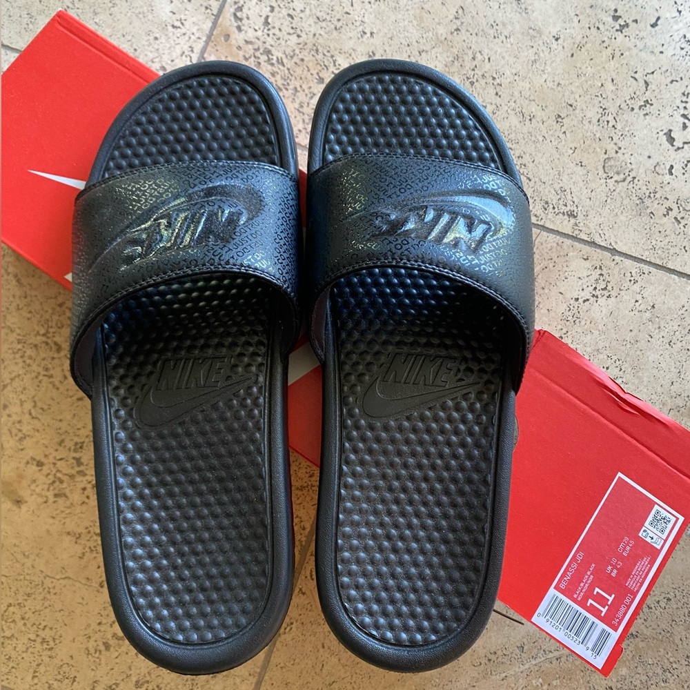 Like NEW Nike Benassi JDI slides. All BLACK